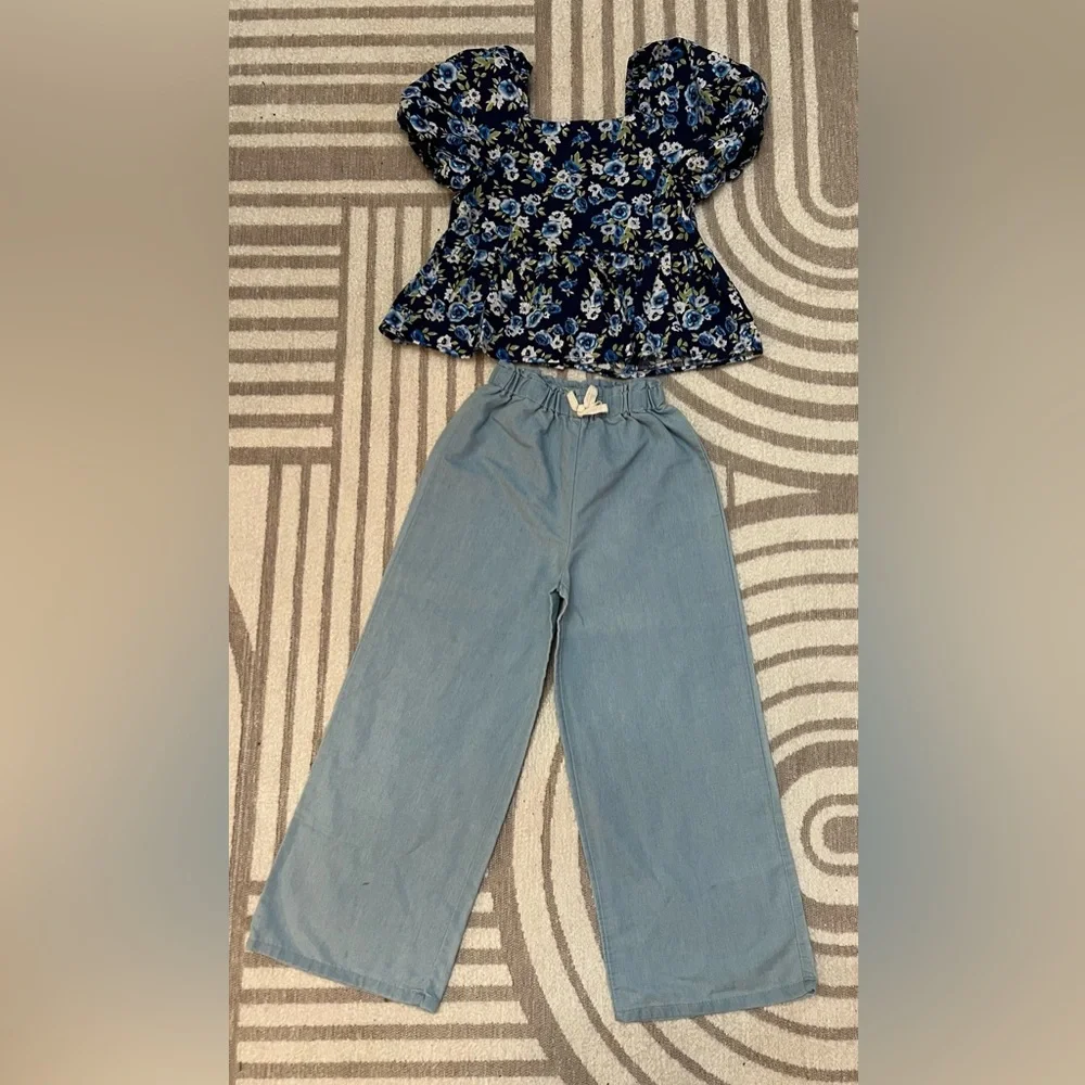 🦋 Girls 2 Piece Outfit Set - Floral Peplum Top & Light Blue Wide Leg Pants - Picture 2 of 7
